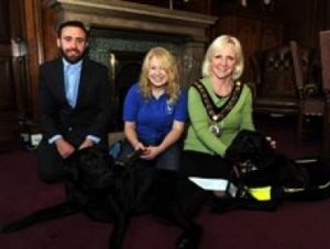 Mayor Welcomes Guide Dogs To Her Parlour
