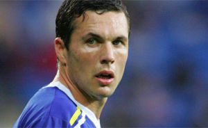 Cardiff City Midfielder, Don Cowie, Declines A New City Contract.